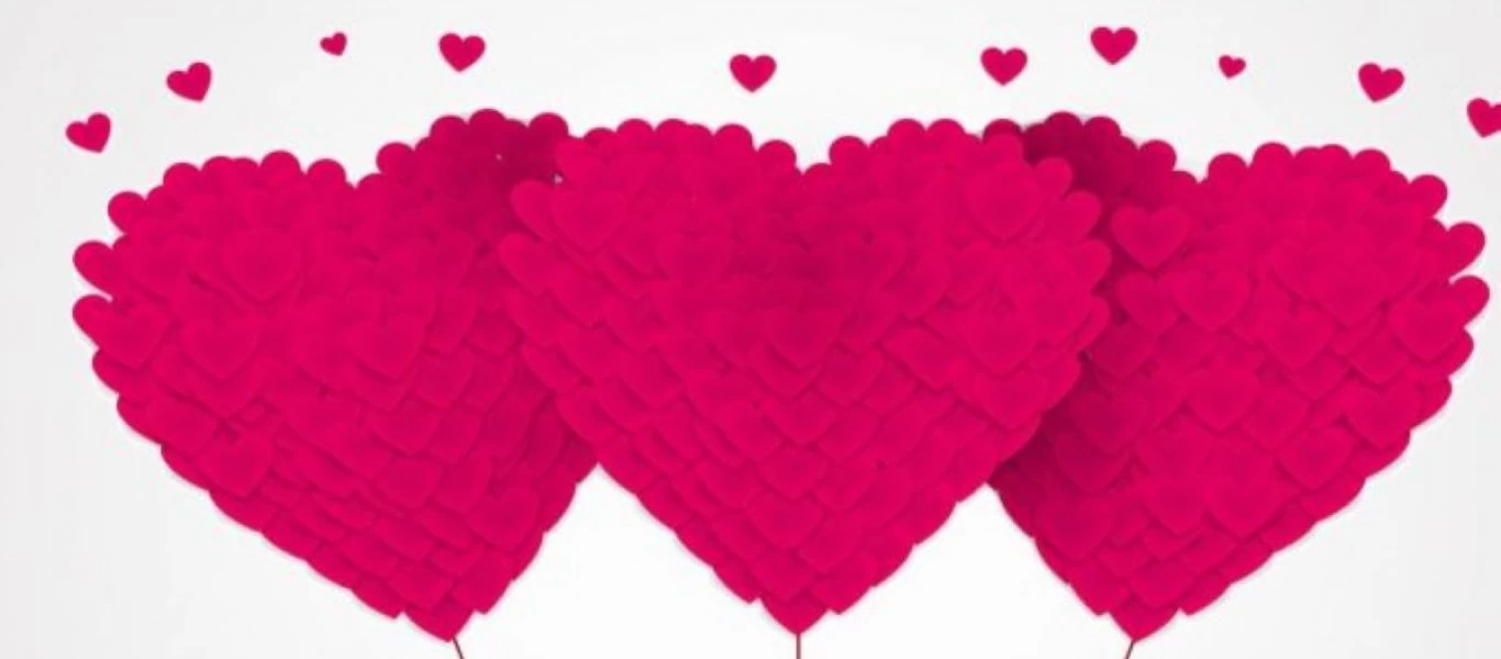 Πάτρα: «Ερωτοχτυπημένος» γιόρτασε τον Άγιο Βαλεντίνο αναρτώντας πανό σε πεζογέφυρα σε κεντρικό σημείο (φώτο)